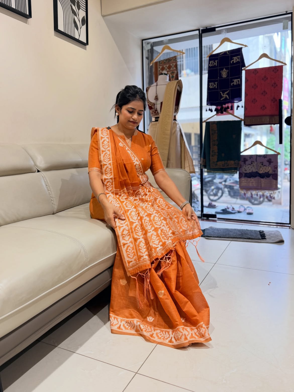 Cotton saree with weaving work - view 2