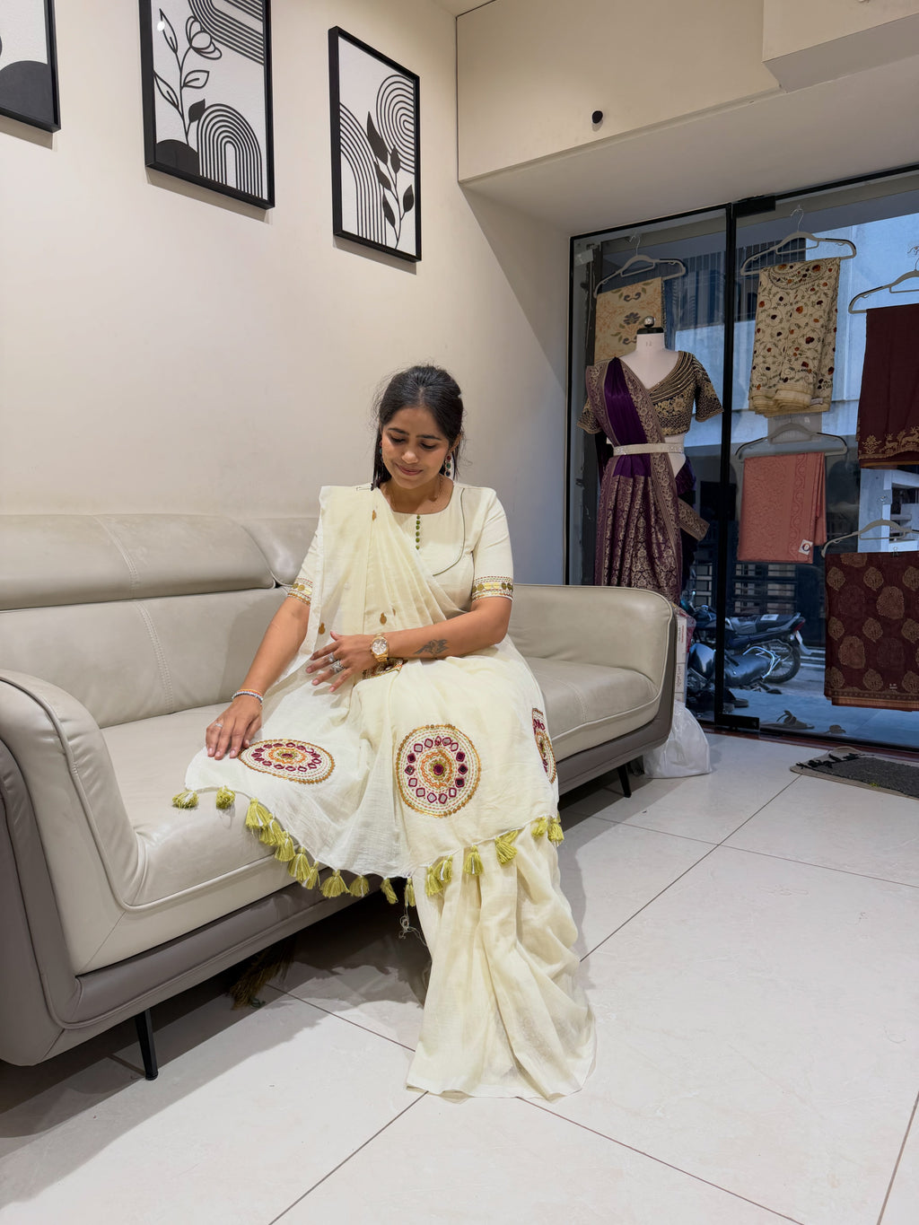 Ivory khadi cotton saree with hand stitched circular motifs and tassel edging - view 5