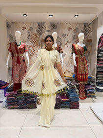 Ivory khadi cotton saree with real mirror handwork - view 7