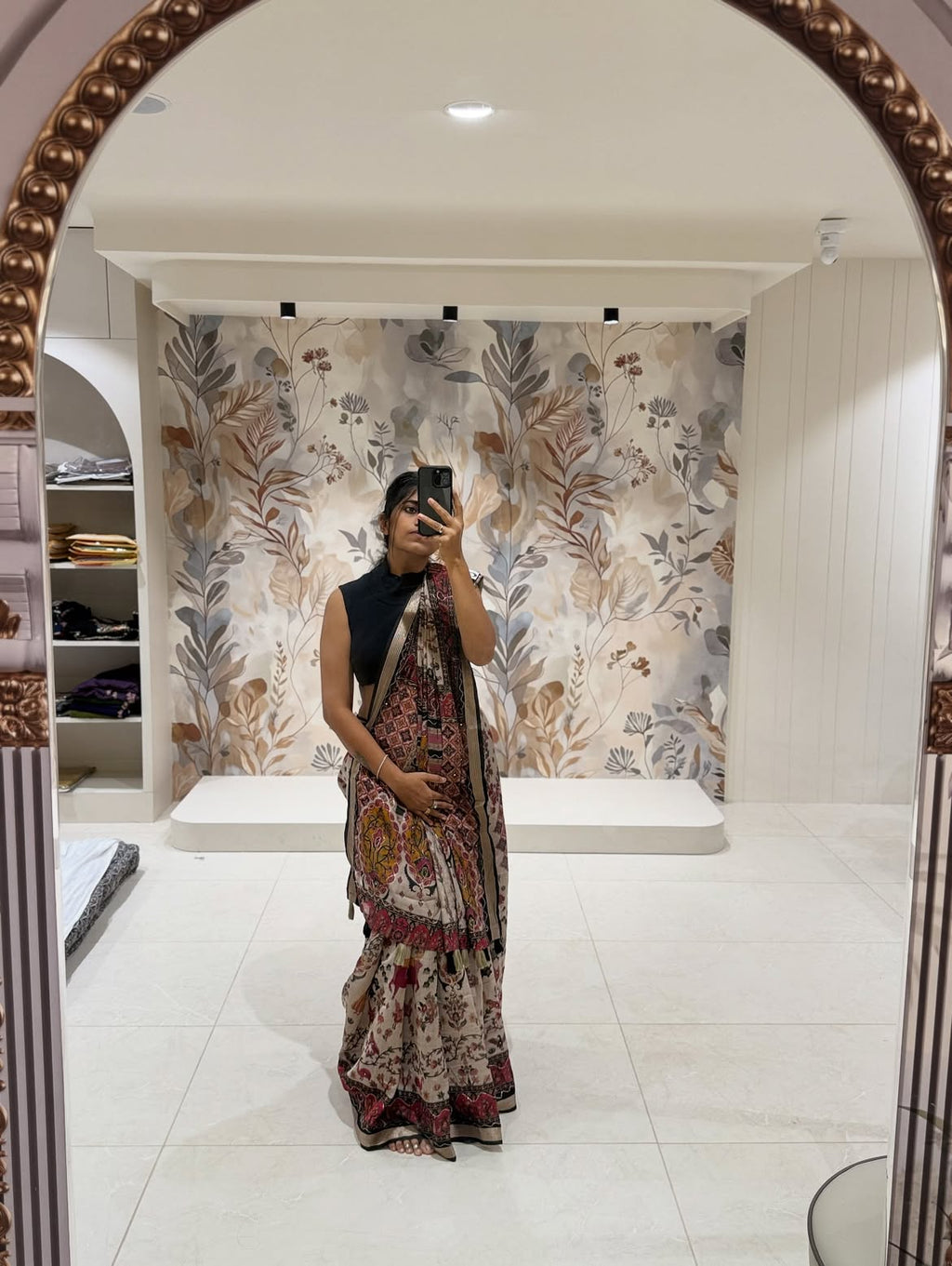Mal Cotton saree with Aari Work - view 5