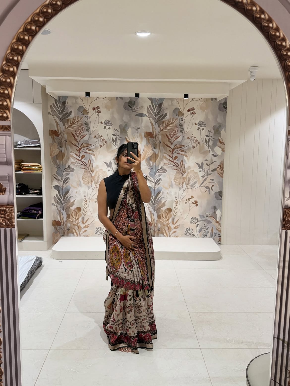 Mal Cotton saree with Aari Work - view 5